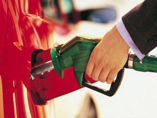 В Хакасии подскочил в цене бензин