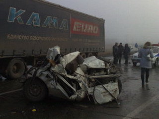  Около 40 машин столкнулись в тумане под Тольятти
