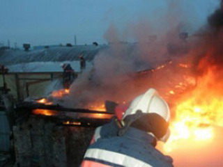 При пожаре в Астане погибли четверо россиян