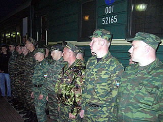 Сводный отряд хакасской милиции отбывает на Северный Кавказ 