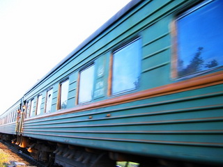 В Красноярском крае мужчина бросился под поезд