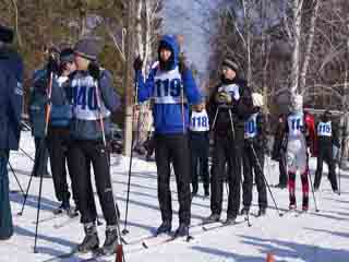 Пожарные Хакасии соревновались в лыжных гонках (фото)
