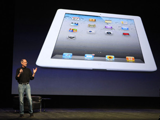 Стив Джобс лично представил iPad 2