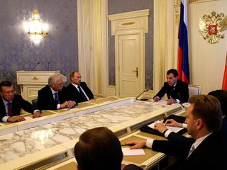 Медведев огласил бюджетное послание на 2011-2013 годы