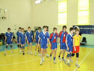 Волейболисты из Хакасии обыграли сборную Иркутской области