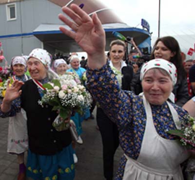Бурановские бабушки ждут в гости Президента