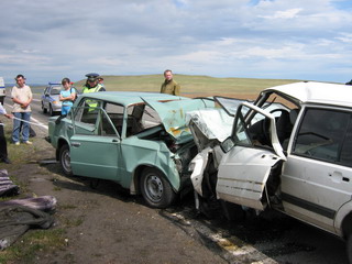 Автокатастрофа в Хакасии - один погибший, шестеро раненых (фото)