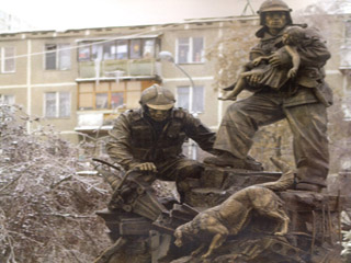 В Москве открыли памятник пожарным и спасателям МЧС