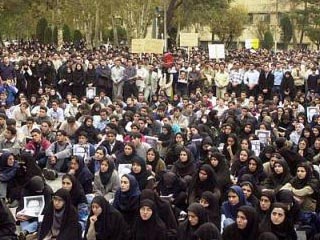 Тегеран запретил иностранным СМИ освещать акции протеста