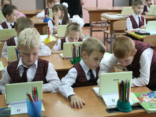   Саяногорские учителя сели за компьютеры