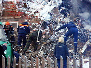 Из-под завалов дома в центре Москвы достали тела двух строителей