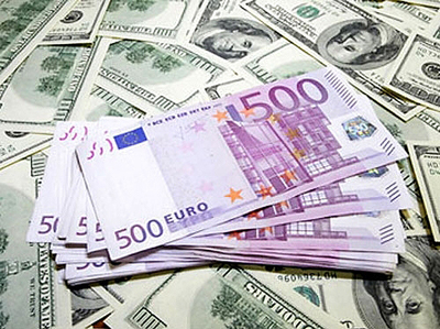 Курсы валют: доллар подорожал, евро - подешевел