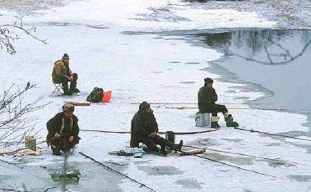 МЧС Хакасии: выходить на лед можно, но только осторожно
