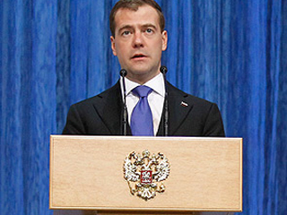 Медведев выступит с последним посланием