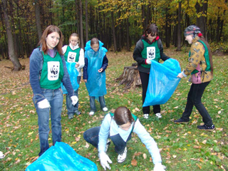 Студенты ХГУ приняли участие в акции "Мы чистим мир"