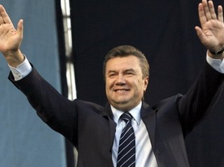 Янукович лидирует на выборах президента Украины