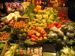 Россия снимает все ограничения на поставку овощей из Европы