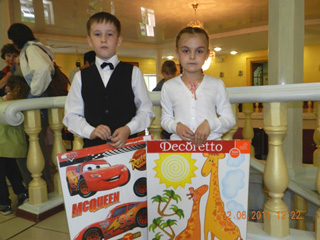 В Абакане состоялось открытие выставки детского рисунка