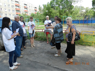Единороссы Хакасии проверили качество ремонта дворов в Абакане