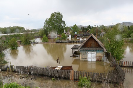 Жителей Хакасии призывают страховать свое имущество от стихийных бедствий