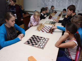 В Хакасии прошел шахматно-шашечный турнир