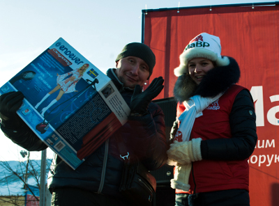 Компания МаВР подарила снегоход и еще около сотни подарков красноярцам