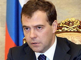 Медведев внес в Думу закон об ужесточении наказания педофилам