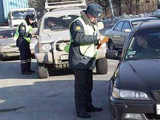 В Хакасии пьяный водитель хотел задобрить гаишников взяткой