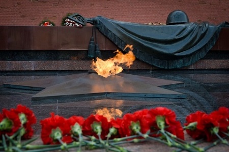 В Хакасии отмечают День неизвестного солдата