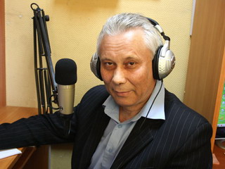 Валерий Денщиков поздравил журналистов с Днем радио 