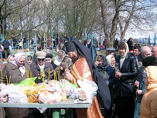 13 апреля православные отметят Радоницу