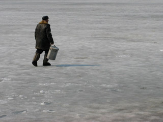 Безопасности абазинцев угрожает тонкий лёд