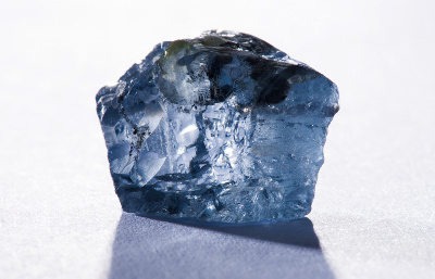 В десятки миллионов долларов оценивается редкий голубой алмаз, найденный в ЮАР