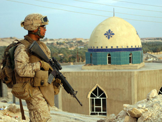 Сегодня Ирак покинет последний солдат США