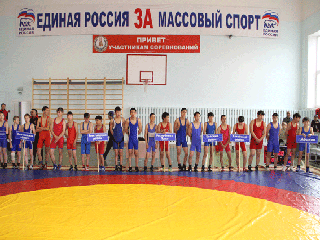 В Хакасии прошел турнир по вольной борьбе памяти героев Великой Отечественной войны (фото)