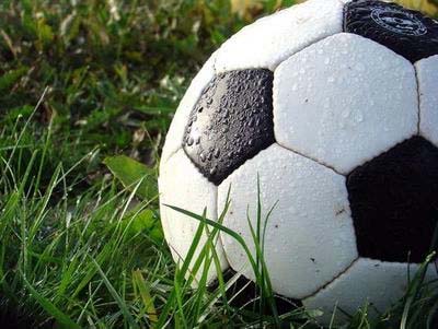 Абаканский «Айсберг» лидирует в летнем любительском чемпионате Хакасии по мини-футболу