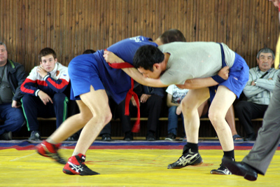В Хакасии состоялся республиканский чемпионат по борьбе на поясах