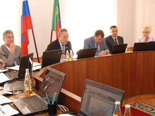 Депутаты Хакасии утвердили план работы на 2012 год
