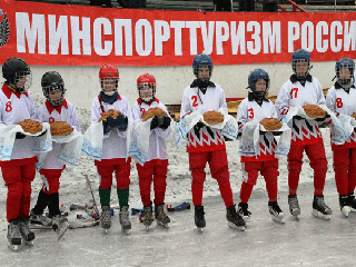 В Сорске и Бограде пройдут хоккейные турниры республиканского уровня