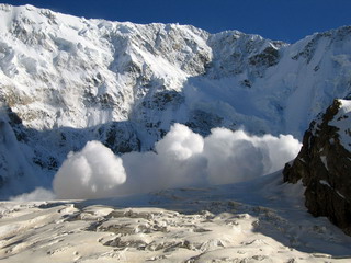МЧС прогнозирует сход лавин в Саянах и Алатау