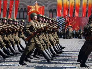  Парад Победы в Москве абаканцы увидят на уличном мониторе