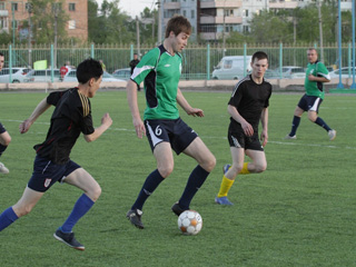 В Хакасии стартовали футбольные игры среди чиновников