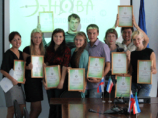 Валерий Денщиков наградил участников и организаторов "Этновы"