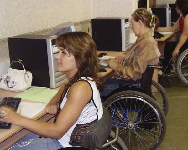 34 организации Абакана получат квоты для трудоустройства инвалидов
