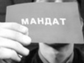 В Хакасии депутаты досрочно лишили мандата осужденного коллегу