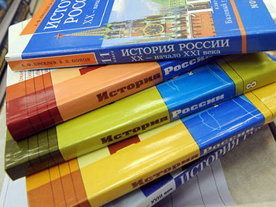 Путин поручил включить в учебник истории главы о Крыме и Севастополе