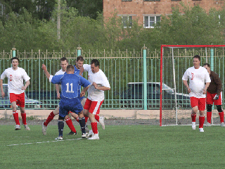 В Хакасии прошли футбольные игры среди чиновников