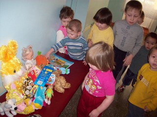 В Хакасии прошла благотворительная акция «Подари игрушку детям»