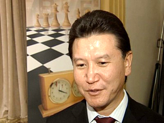 Илюмжинов сменит губернаторство на шахматы