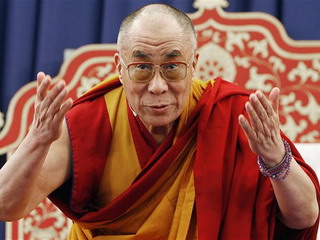 В США машина насмерть сбила племянника Далай-ламы